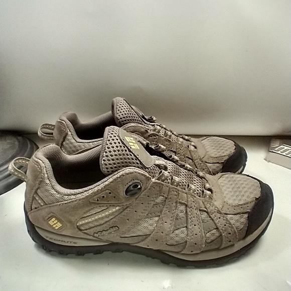 Columbia Shoes - Columbia Redmond Trail Shoes BL3948-103 Women's sz 7.5.